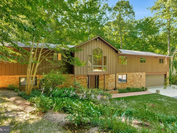 2611 Redbud Ln, Owings, MD 20736