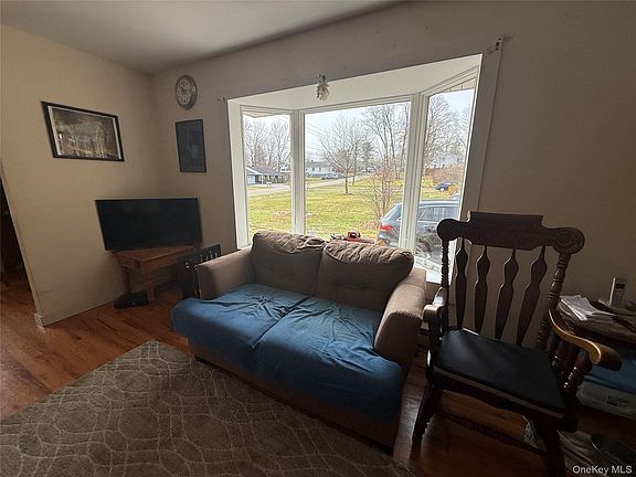 5th image of 27 Hardenburg Road