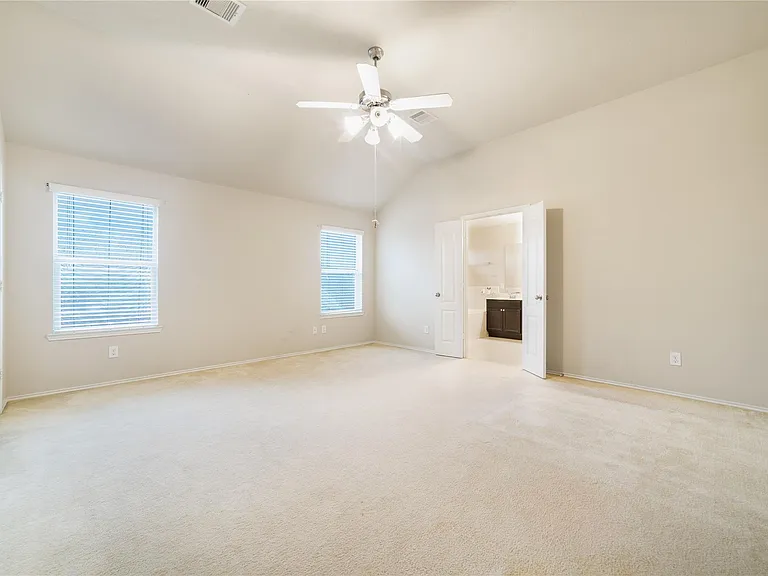 1315 Squire Dr — Photo 10
