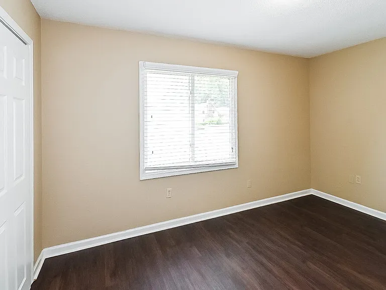 7914 Terry Franklin Dr — Photo 12