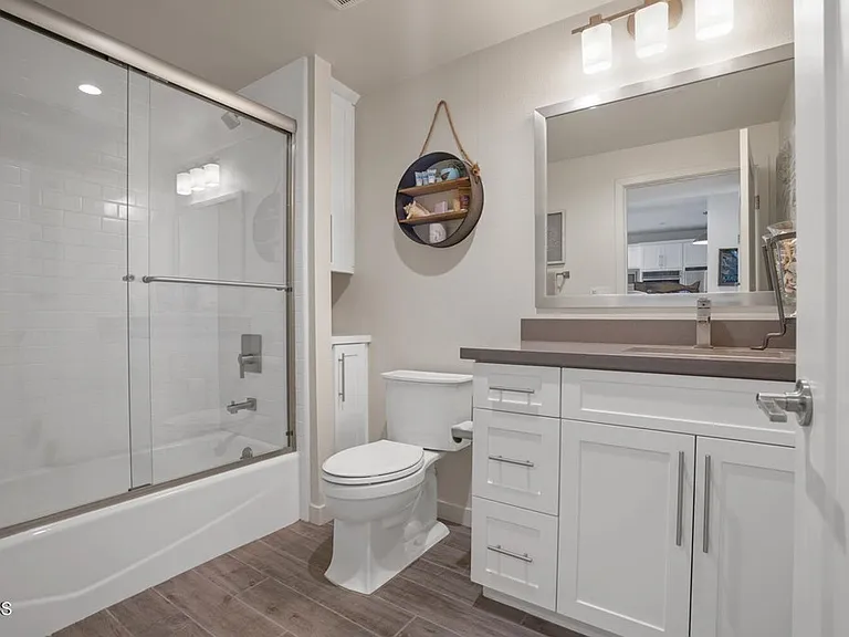 Tradewinds Dr — Photo 17