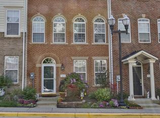 7033 Little Thames Dr, Gainesville, VA 20155
