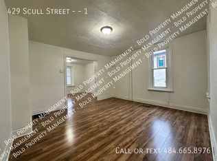 429 Scull St APT 1, Lebanon, PA 17046