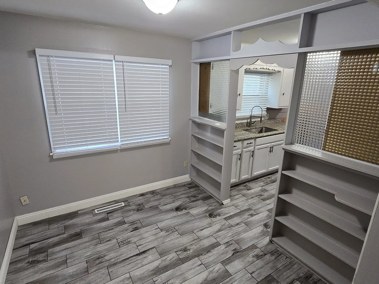 3 bed, 1121 sqft, $1,150 — Photo 4