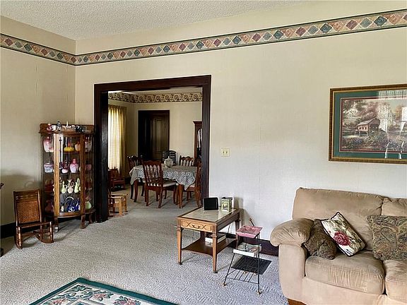 5th image of 315 W Washington St
