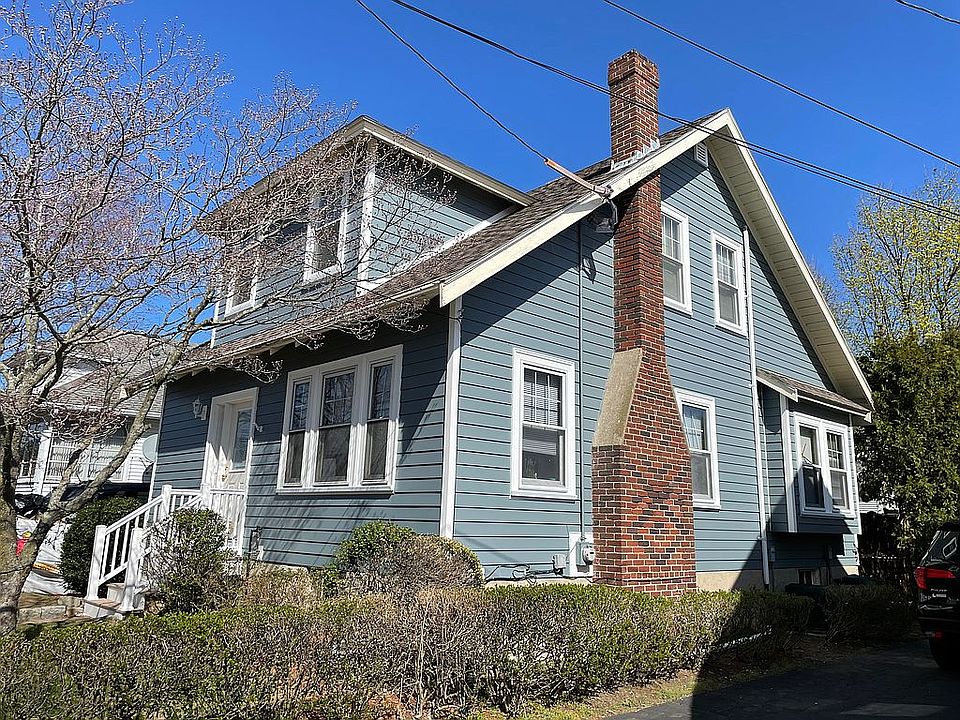 2nd image of 24 Robertson St