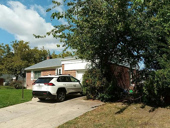 2nd image of 1692 Greenway Blvd