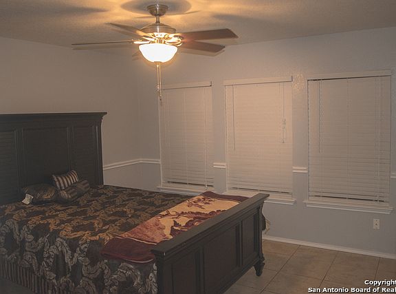 4th image of 9859 Menard Cir