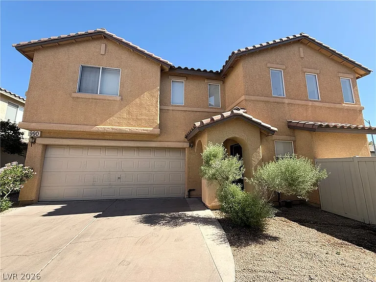 990 Cantabria Heights Ave — Photo 2