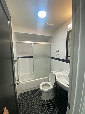 Rented by Standard Living Realty Inc | media 7