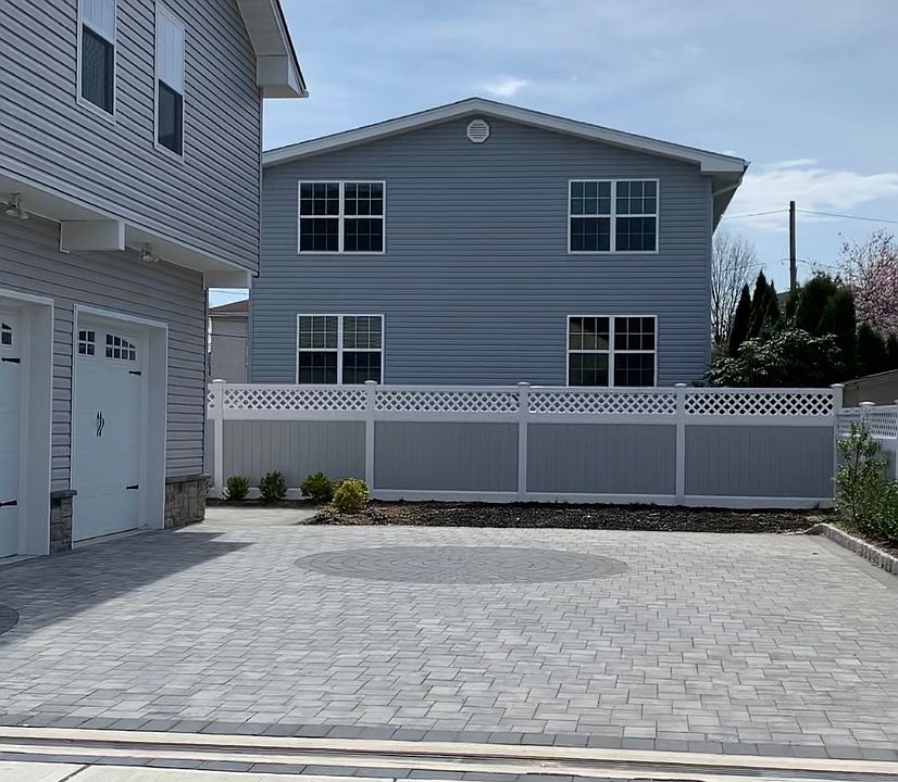 Garage & Driveway Parking