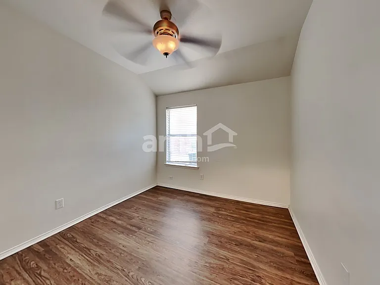 3833 Pinebluff Ln — Photo 15