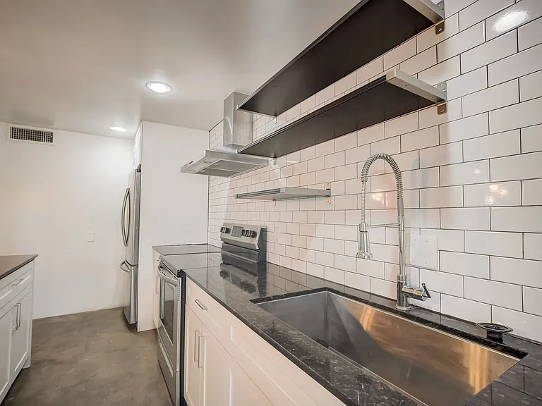 Mulberry Townhomes — Photo 12