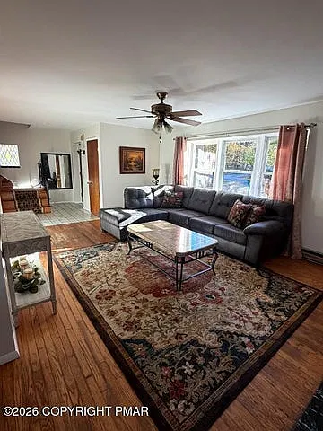 2 bed, 1575 sqft, $1,950 — Photo 4
