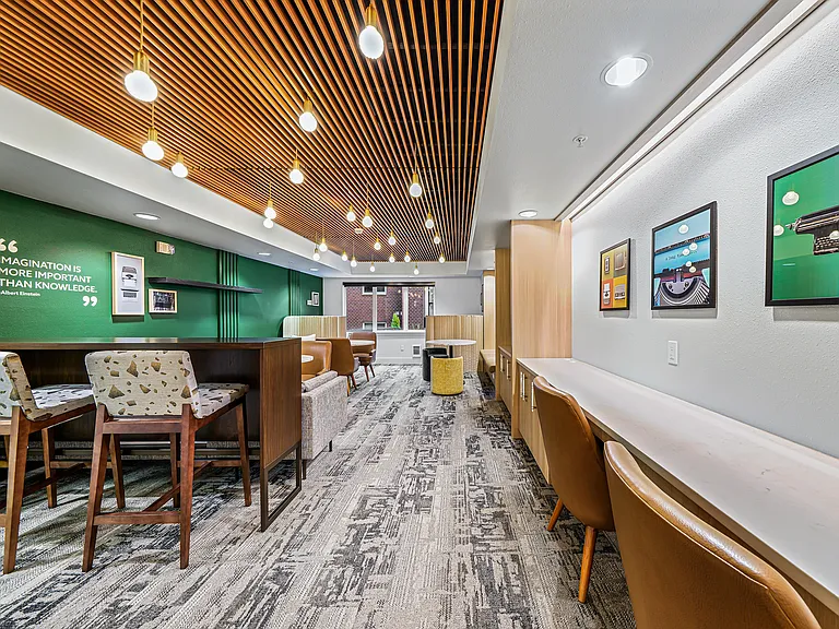 AMLI Bellevue Park — Photo 25