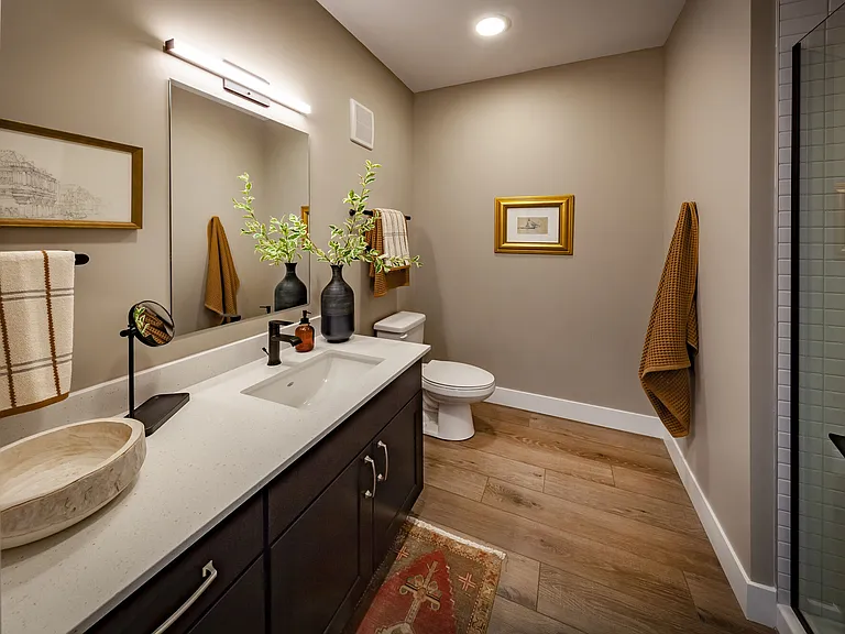 124 W Superior St #110 — Photo 20