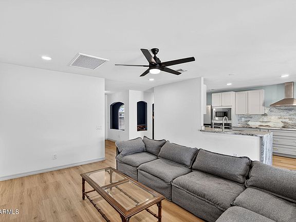 4th image of 7526 E PUEBLO Avenue