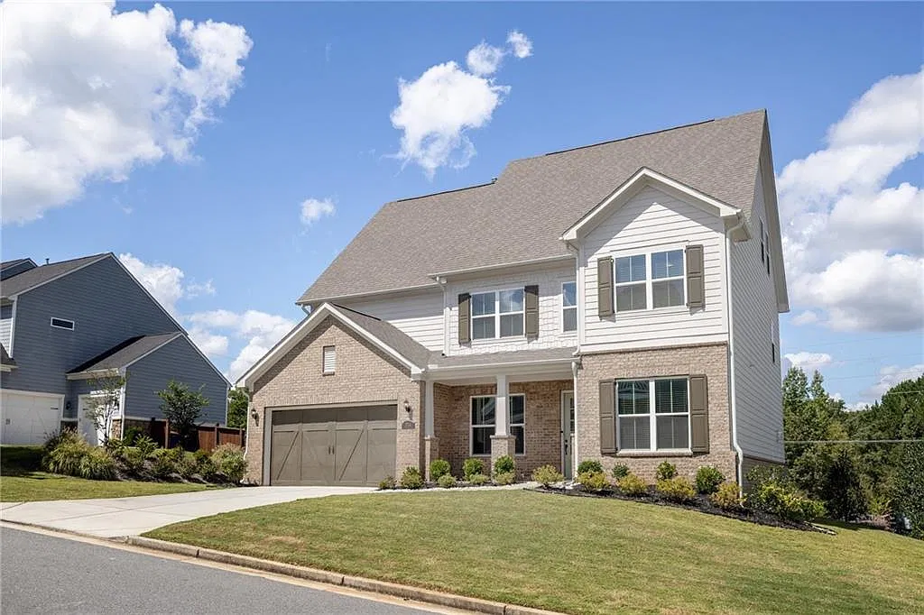 4 bed, 3.0 bath, 3531 sqft, $4,250 — Photo 3