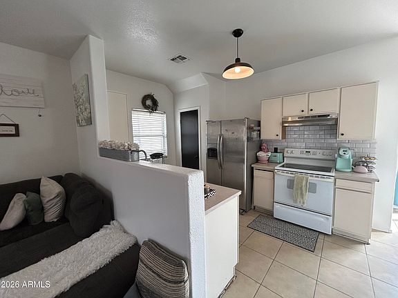 3rd image of 13939 N 132nd Ln