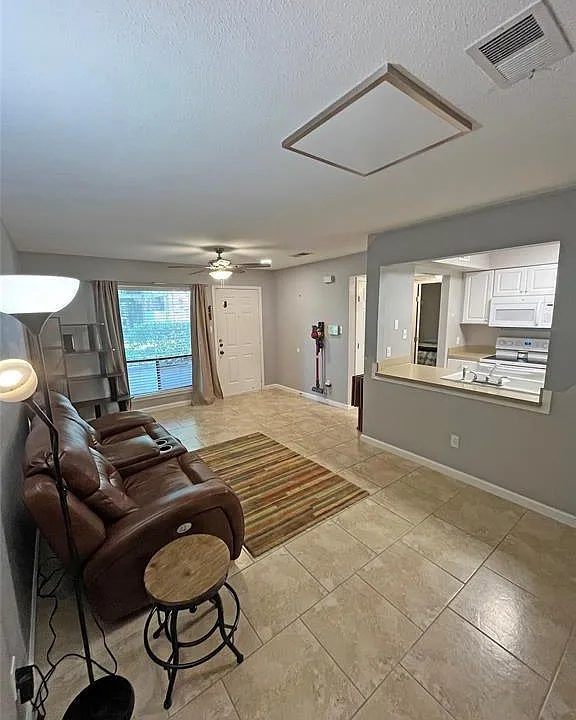 1705 Crossing Pl #131