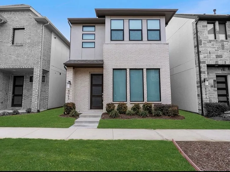 8045 Cornelius Dr — Photo 17
