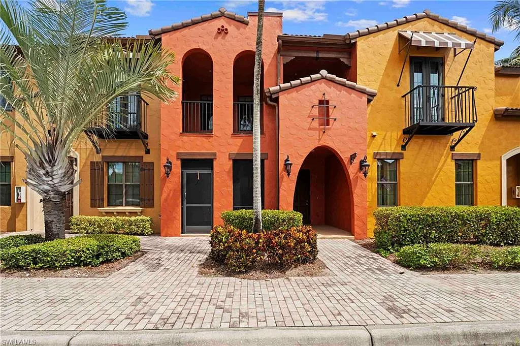 3 bed, 2.0 bath, 1771 sqft, $2,850 — Photo 2