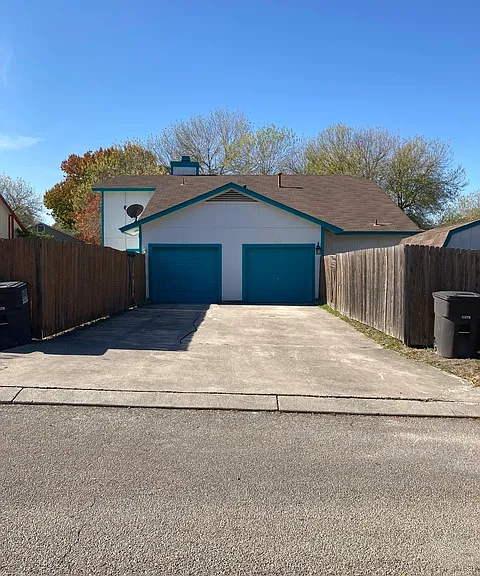3403 Ridge Country St — Photo 2