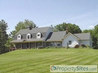 143 Longview Dr, Chatham, NY 12037