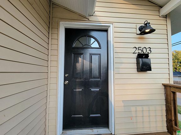 2nd image of 2503 S Palmetto St