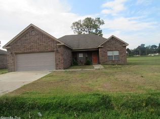 106 Walker St, England, AR 72046