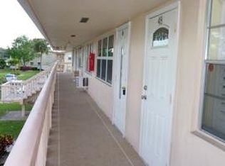 49 Bedford Ct #B, West Palm Beach, FL 33411