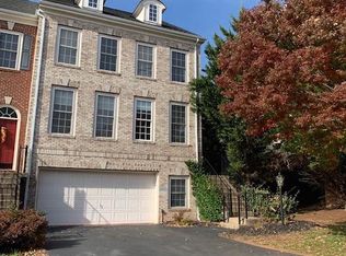 6209 Toledo Pl, Haymarket, VA 20169