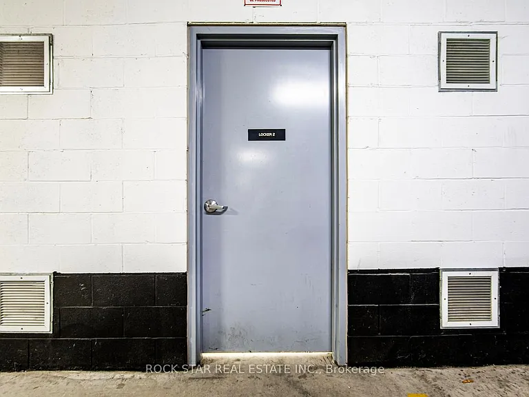 670 Atwater Ave #16 — Photo 37