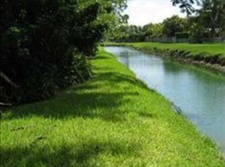 18611 SW 93rd Pl, Cutler Bay, FL 33157