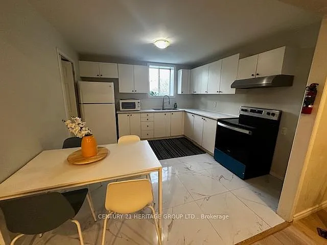 380 Georgian Dr #BASEMENT — Photo 7