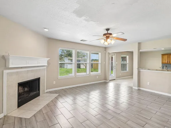 13914 Bonnetbriar Ln