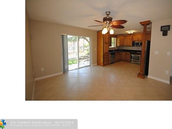 5th image of 11784 NW 1st St