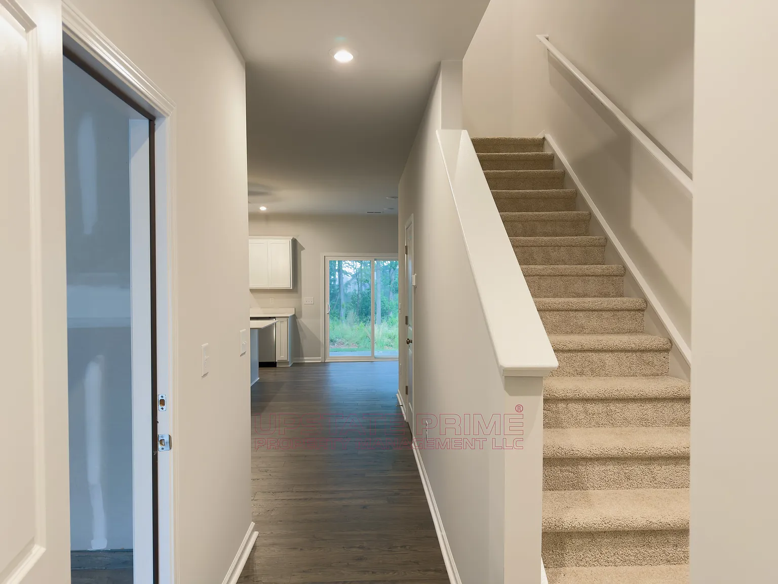 3 bed, 2.5 bath, 1470 sqft, $1,625 — Photo 3