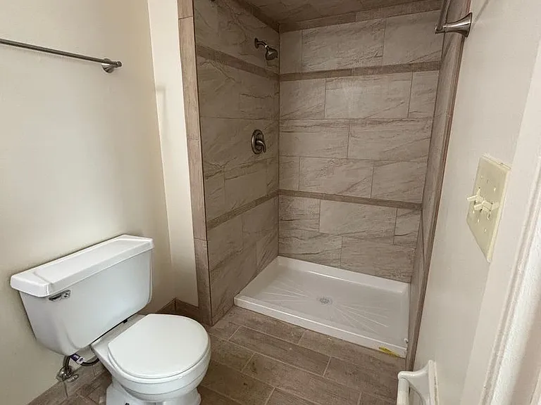 1815 1st Ave — Photo 2