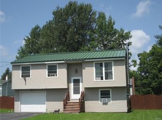 41 Whitcomb Rd, Fulton, NY 13069