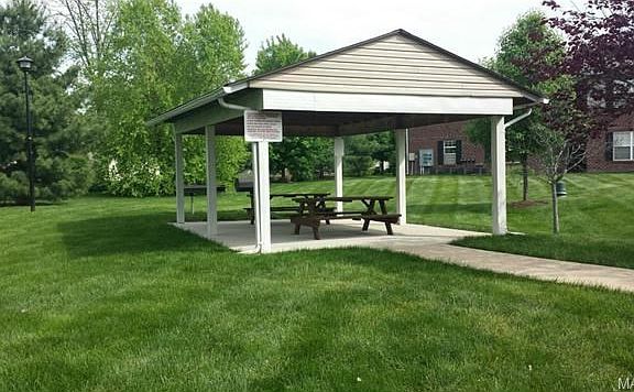 Community Pavilion - 2 picnic tables and BBQ grills