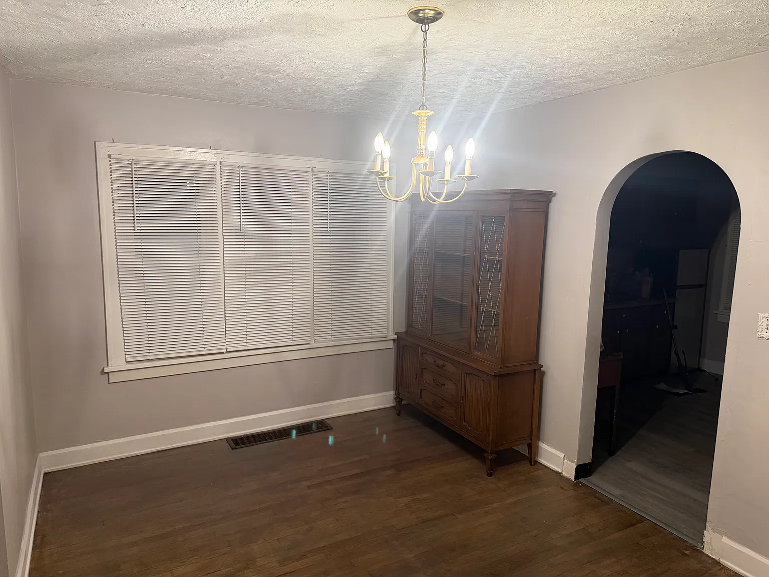 2 bed, 1024 sqft, $950 — Photo 4