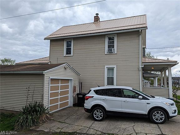 2nd image of 279 Park Ave