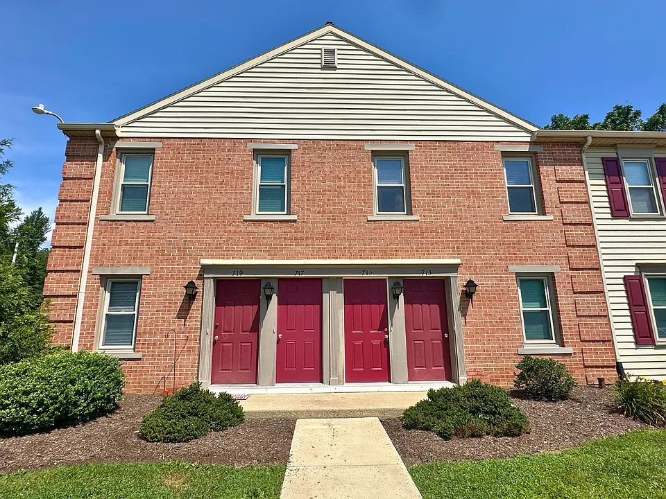 715 Brunnerville Rd
