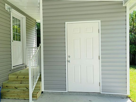 3rd image of 200 Forest Dr #Yxe8jh