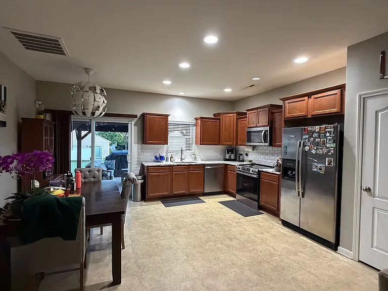 13714 Porter Creek Rd — Photo 8
