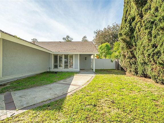 4th image of 15496 Rolling Ridge Dr