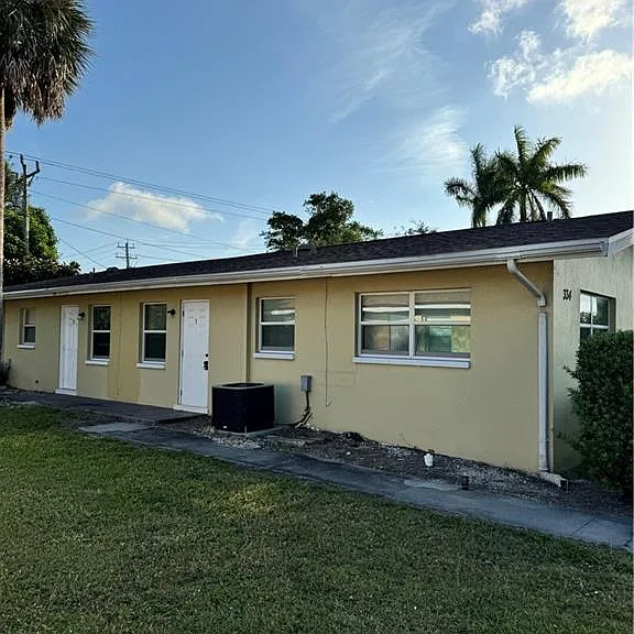 334 Cape Coral Pkwy W #1 — Photo 1