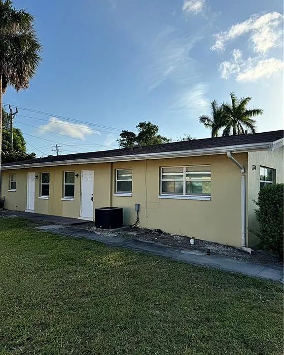 334 Cape Coral Pkwy W #1