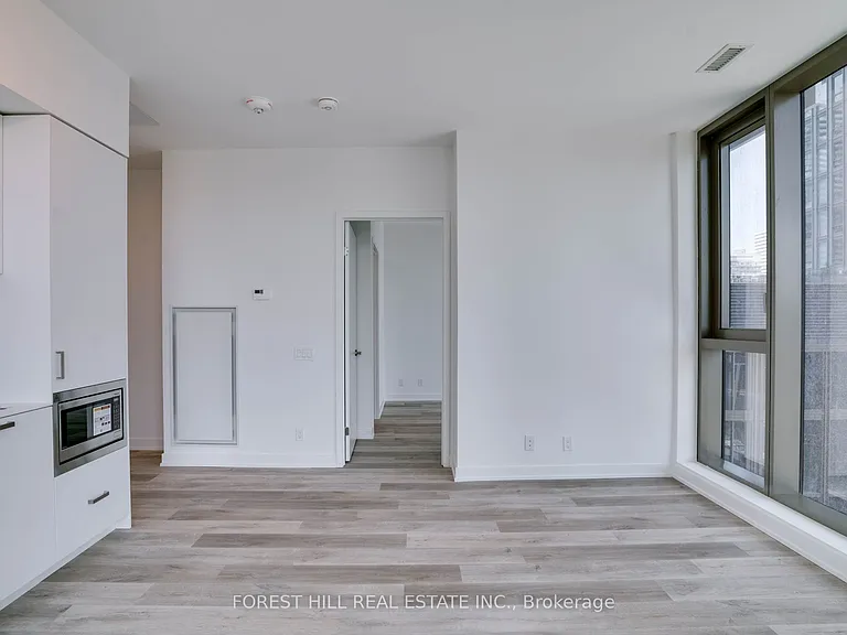 88 Queen St E #702 — Photo 9